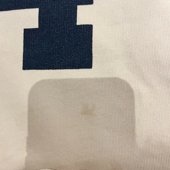 BRANDY MELVILLE CREWNECK - Picture 5 of 9